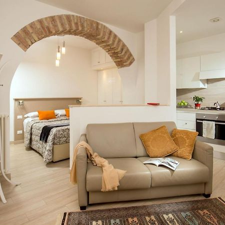 Vatican Studio Apartment Рим Экстерьер фото