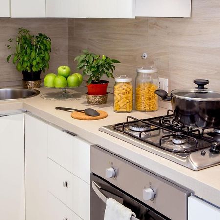 Vatican Studio Apartment Рим Экстерьер фото