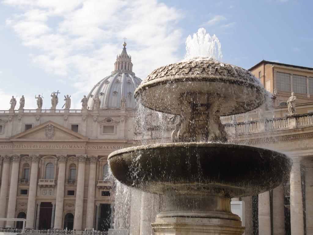 Vatican Studio Apartment Рим Экстерьер фото
